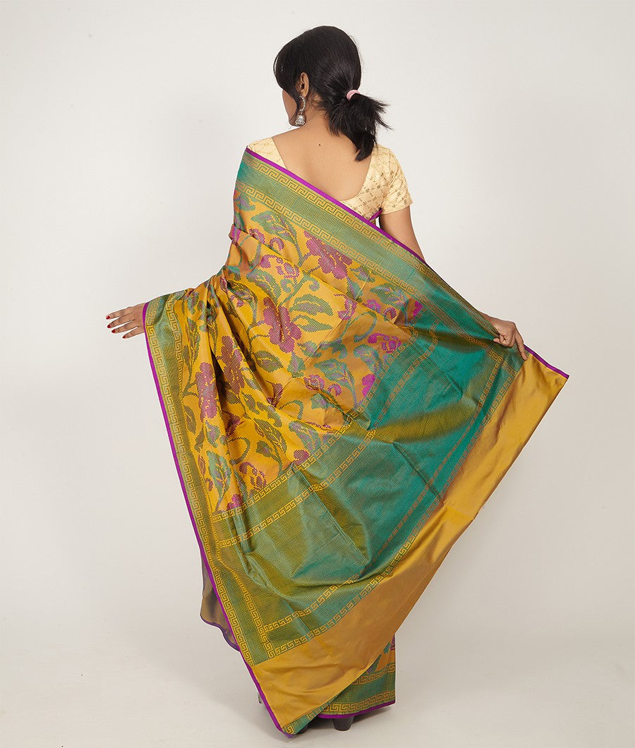 Yellow Banarasi Tanchoi Silk Saree Full Thread Weaving - kaystore.in